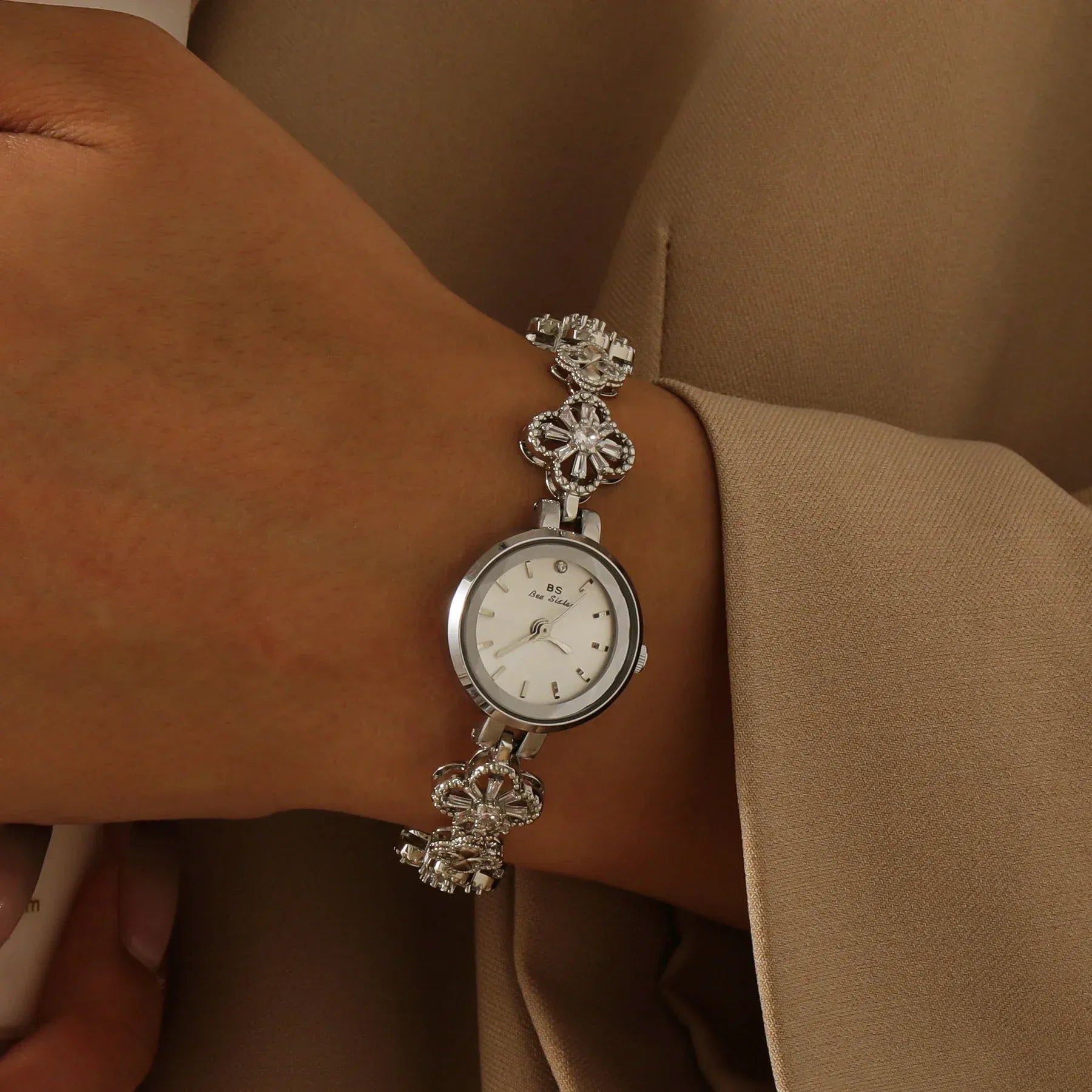 Saint Halston® Clovera
